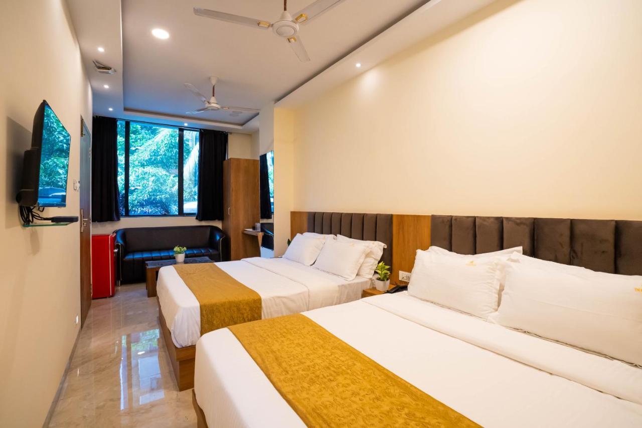 The Platinum Hotel Mumbai Exterior photo