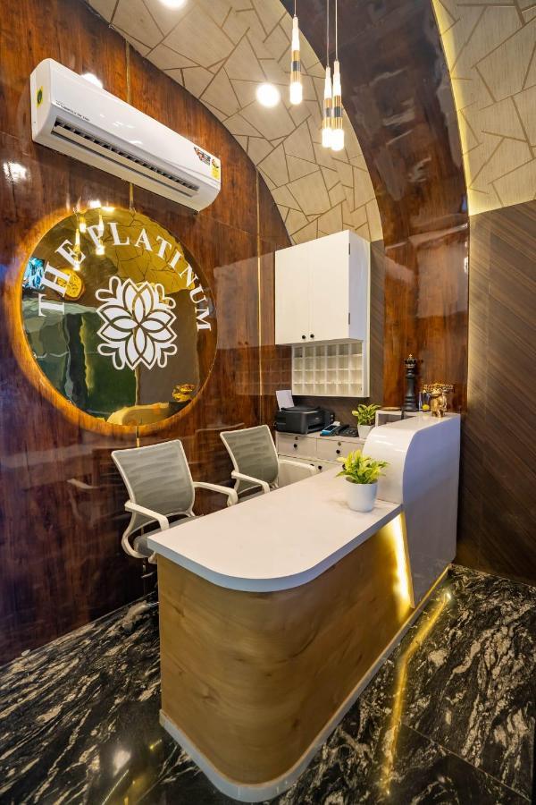 The Platinum Hotel Mumbai Exterior photo